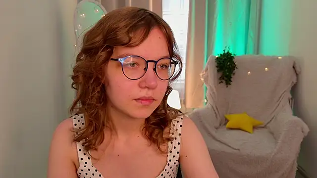 LiaBroock online show from July 27, 2026, 2:02 pm