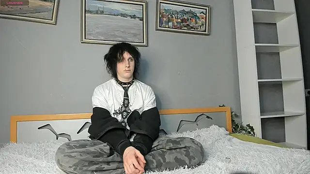 Snapshot of Ember_Vixen chatting on July 25, 2026, 9:56 pm Ember Vixen online show from July 25, 2026, 9:56 pm