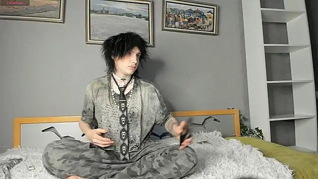 Snapshot of Ember_Vixen chatting on July 26, 2026, 11:44 pm Ember Vixen online show from July 26, 2026, 11:44 pm