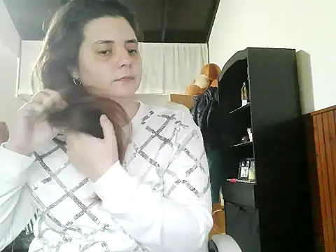 Mikii  online show from July 27, 2026, 12:01 pm