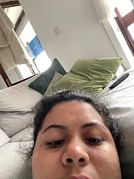 Snapshot of anasilva14 chatting on July 29, 2026, 8:45 am anasilva14 online show from July 29, 2026, 8:45 am
