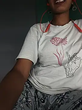Sexy Mahiraa online show from July 28, 2026, 4:39 pm
