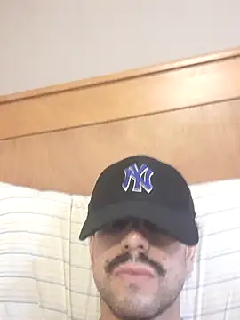 Davidsweat7 online show from July 28, 2026, 11:37 pm