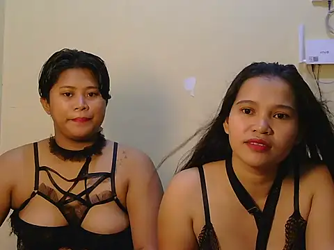 Snapshot of Twowetladies chatting on July 27, 2026, 11:12 pm Twowetladies online show from July 27, 2026, 11:12 pm