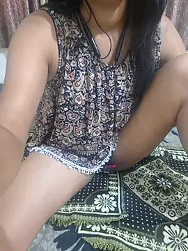 Queen Taniyaa77 online show from July 28, 2026, 12:48 pm