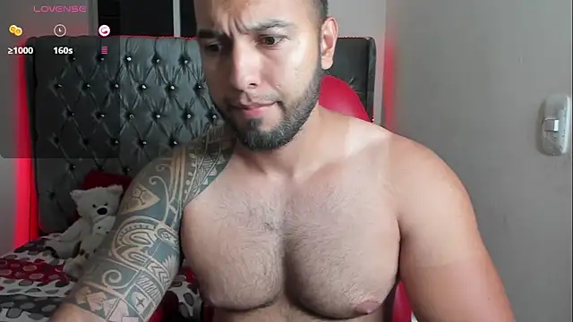 Snapshot of mrloganfuck1 chatting on March 31, 2026, 7:31 am mrloganfuck1 online show from March 31, 2026, 7:31 am