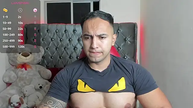 Snapshot of mrloganfuck1 chatting on May 5, 2026, 6:54 am mrloganfuck1 online show from May 5, 2026, 6:54 am