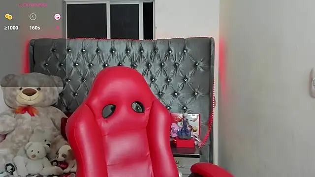 Snapshot of mrloganfuck1 chatting on May 6, 2026, 6:41 am mrloganfuck1 online show from May 6, 2026, 6:41 am
