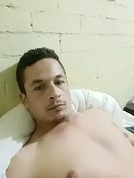Snapshot of DeifyingSnooze chatting on July 29, 2026, 4:43 am DeifyingSnooze online show from July 29, 2026, 4:43 am
