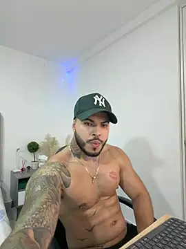 Snapshot of Axel__lopez chatting on July 29, 2026, 5:38 am Axel lopez online show from July 29, 2026, 5:38 am