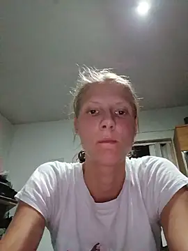Snapshot of LenaGoldi chatting on July 29, 2026, 7:34 pm LenaGoldi online show from July 29, 2026, 7:34 pm