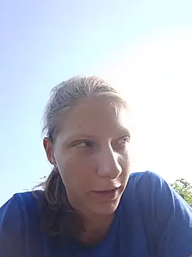 Snapshot of LenaGoldi chatting on August 1, 2026, 7:07 am LenaGoldi online show from August 1, 2026, 7:07 am