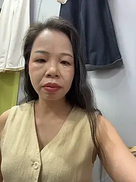 yiyi mama online show from July 29, 2026, 2:32 am