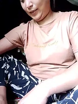 Snapshot of baby2008a chatting on July 31, 2026, 2:11 am baby2008a online show from July 31, 2026, 2:11 am