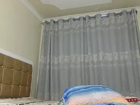 veilkitty online show from July 31, 2026, 12:32 am