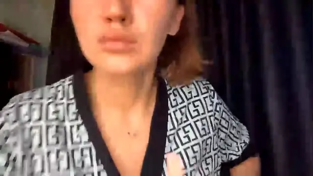 Adele Virelsons online show from July 31, 2026, 8:14 am
