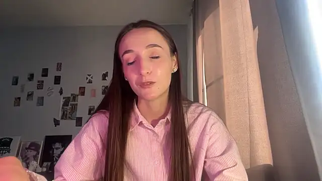 Snapshot of MerilynPlenty chatting on July 31, 2026, 2:27 pm MerilynPlenty online show from July 31, 2026, 2:27 pm