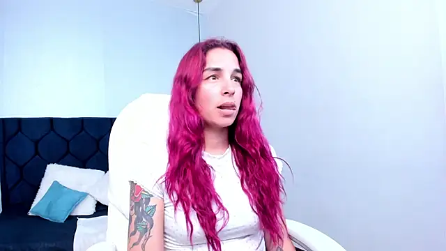 MaxineRoss online show from July 31, 2026, 6:07 pm