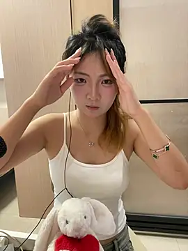 Snapshot of tingting89 chatting on August 2, 2026, 5:17 am tingting89 online show from August 2, 2026, 5:17 am