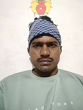 Snapshot of Raakkesh chatting on August 3, 2026, 4:22 pm Raakkesh online show from August 3, 2026, 4:22 pm
