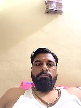 Snapshot of Raj_marathi143 chatting on August 5, 2026, 4:32 pm Raj marathi143 online show from August 5, 2026, 4:32 pm