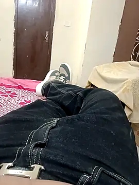 Snapshot of Manish48609 chatting on April 9, 2026, 2:22 pm Manish48609 online show from April 9, 2026, 2:22 pm