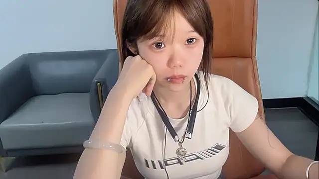 Snapshot of xiaoting-baby chatting on August 6, 2026, 9:22 am xiaoting-baby online show from August 6, 2026, 9:22 am