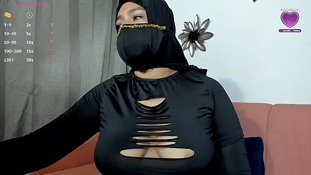 Snapshot of zaahira_66 chatting on August 5, 2026, 2:25 am zaahira 66 online show from August 5, 2026, 2:25 am