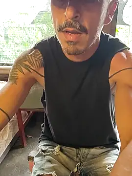 Snapshot of Exhibguy16 chatting on August 6, 2026, 9:17 pm Exhibguy16 online show from August 6, 2026, 9:17 pm