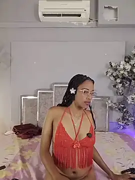 Miialuxe online show from August 6, 2026, 11:56 am