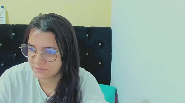 Snapshot of MARILYN_GARCIA chatting on December 13, 2024, 2:38 pm MARILYN GARCIA online show from December 13, 2024, 2:38 pm