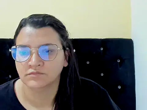 Snapshot of MARILYN_GARCIA chatting on December 19, 2024, 1:51 pm MARILYN GARCIA online show from December 19, 2024, 1:51 pm