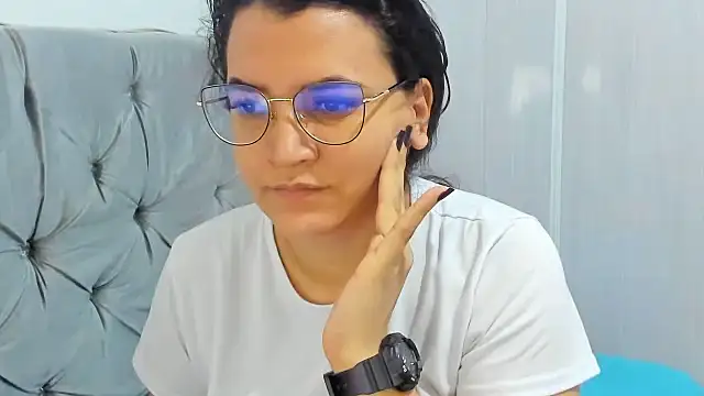 Snapshot of MARILYN_GARCIA chatting on January 19, 2025, 1:55 pm MARILYN GARCIA online show from January 19, 2025, 1:55 pm