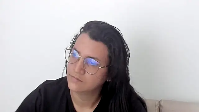 Snapshot of MARILYN_GARCIA chatting on February 24, 2025, 5:53 pm MARILYN GARCIA online show from February 24, 2025, 5:53 pm