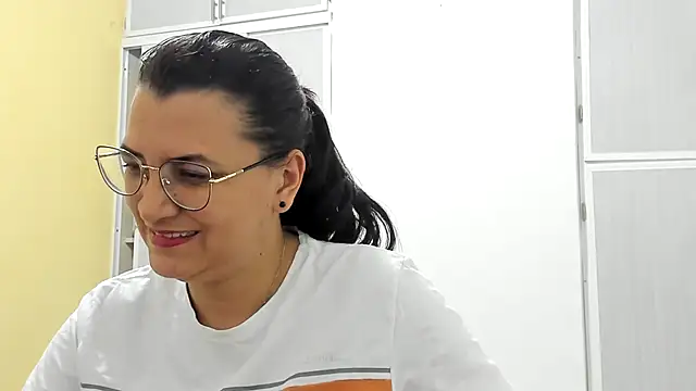 Snapshot of MARILYN_GARCIA chatting on March 15, 2025, 10:33 pm MARILYN GARCIA online show from March 15, 2025, 10:33 pm