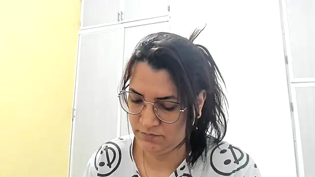 Snapshot of MARILYN_GARCIA chatting on March 18, 2025, 2:15 pm MARILYN GARCIA online show from March 18, 2025, 2:15 pm