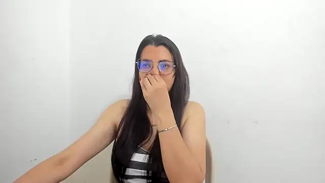 Snapshot of MARILYN_GARCIA chatting on September 9, 2025, 1:10 pm MARILYN GARCIA online show from September 9, 2025, 1:10 pm