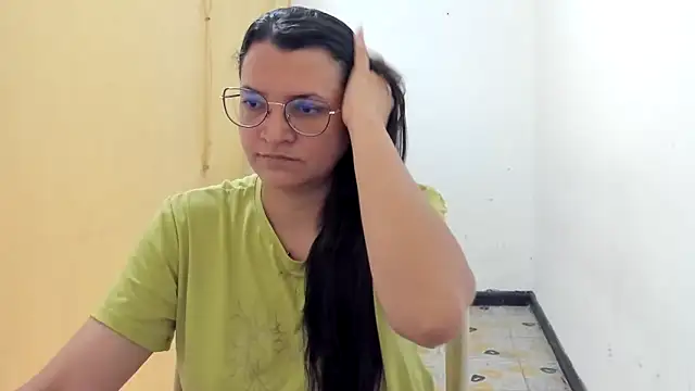 Snapshot of MARILYN_GARCIA chatting on October 18, 2025, 2:07 pm MARILYN GARCIA online show from October 18, 2025, 2:07 pm