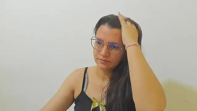 Snapshot of MARILYN_GARCIA chatting on October 27, 2025, 12:53 pm MARILYN GARCIA online show from October 27, 2025, 12:53 pm