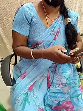 Snapshot of Tamil_Roja88 chatting on August 7, 2026, 2:19 pm Tamil Roja88 online show from August 7, 2026, 2:19 pm