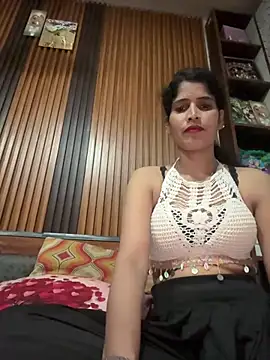 Snapshot of saxpooja chatting on August 6, 2026, 4:53 pm saxpooja online show from August 6, 2026, 4:53 pm