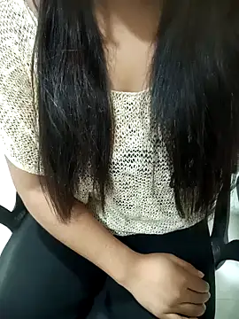 Snapshot of RANI_778 chatting on August 8, 2026, 3:36 pm RANI 778 online show from August 8, 2026, 3:36 pm