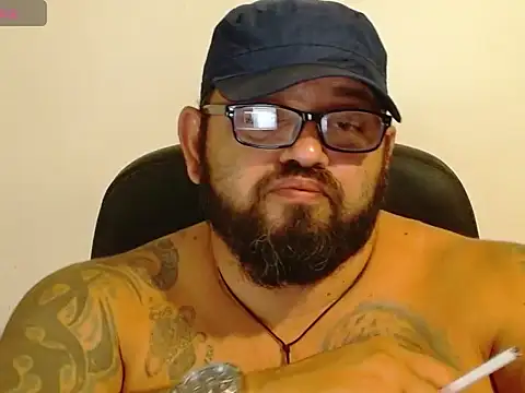 Snapshot of mr_wolf46 chatting on August 8, 2026, 8:44 pm mr wolf46 online show from August 8, 2026, 8:44 pm