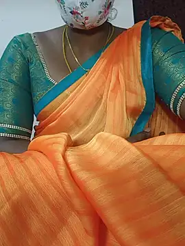 Snapshot of Vasugitamil93 chatting on August 8, 2026, 6:21 pm Vasugitamil93 online show from August 8, 2026, 6:21 pm
