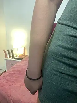 Snapshot of shara_ chatting on January 23, 2025, 4:41 am shara online show from January 23, 2025, 4:41 am