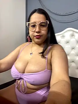 Snapshot of shara_ chatting on September 14, 2025, 12:10 am shara online show from September 14, 2025, 12:10 am