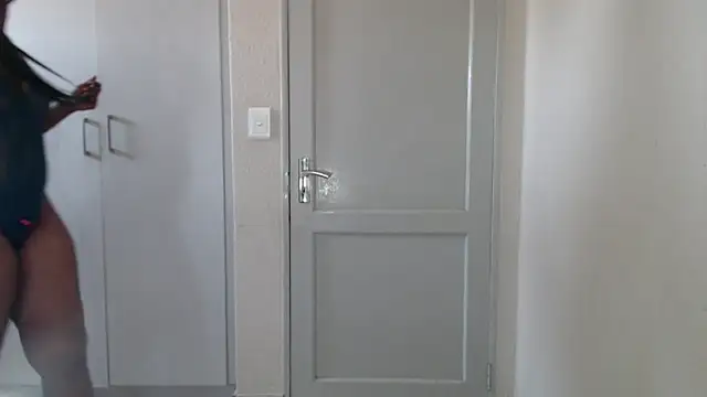 leanna23 online show from January 29, 2025, 9:33 am