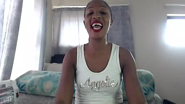 leanna23 online show from November 10, 2025, 9:08 am