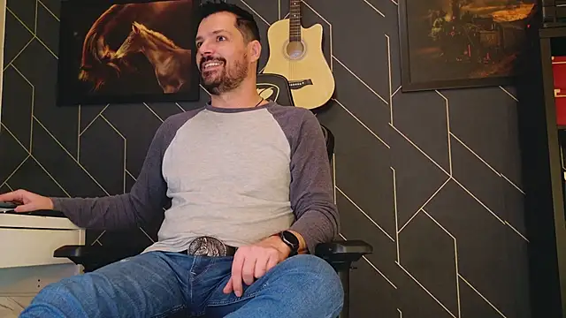 Snapshot of ChrisKox chatting on February 1, 2025, 1:09 pm ChrisKox online show from February 1, 2025, 1:09 pm