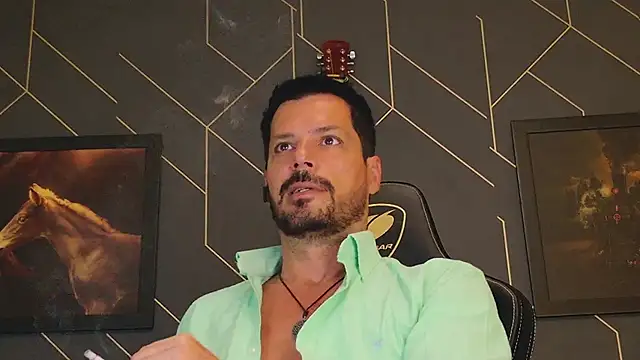 Snapshot of ChrisKox chatting on March 16, 2025, 2:10 am ChrisKox online show from March 16, 2025, 2:10 am